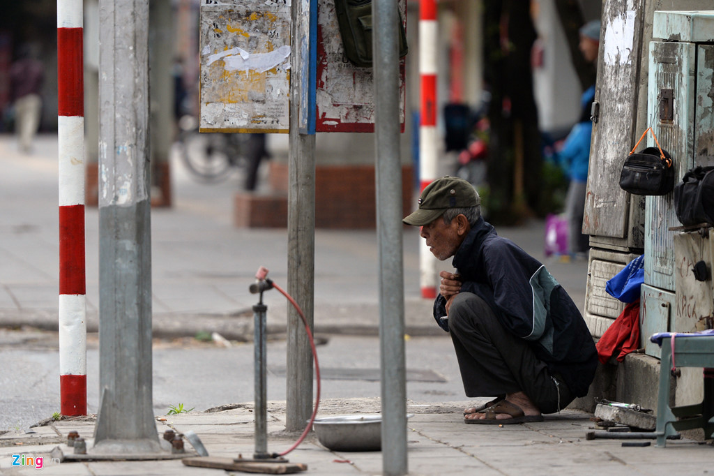 nguoi ha noi co ro suoi am sau mot nam vang mua dong