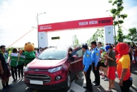 co gai be nho voi triet ly song moi chang duong deu bat dau tu nhung buoc chan
