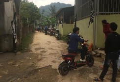 Cháu gái 13 tuổi tử vong trong nhà tắm, bà nội đau lòng chết theo