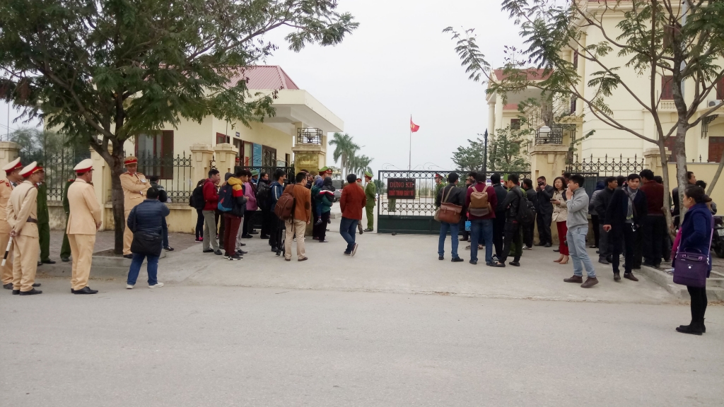 toan canh phien toa xet xu hung thu sat hai 4 ba chau o quang ninh