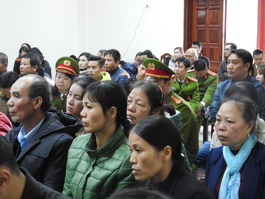 toan canh phien toa xet xu hung thu sat hai 4 ba chau o quang ninh