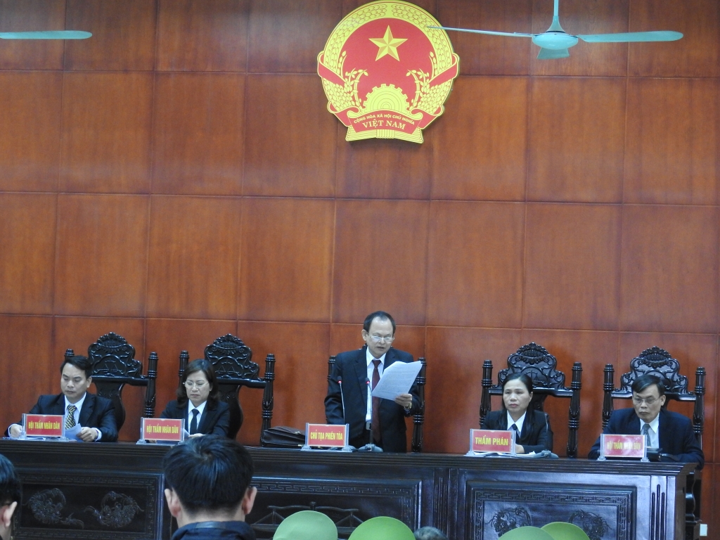chu toa phien toa doc nham muc an voi bi cao vu tham sat o quang ninh