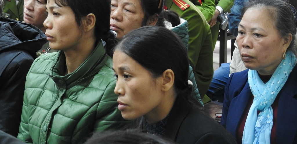 vu tham an o quang ninh nguoi me ke ve lan cuoi vui ve om hon con