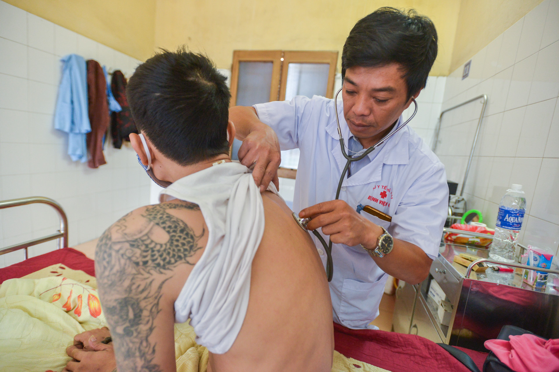 nhung benh nhan quanh nam khong nguoi den tham benh vien