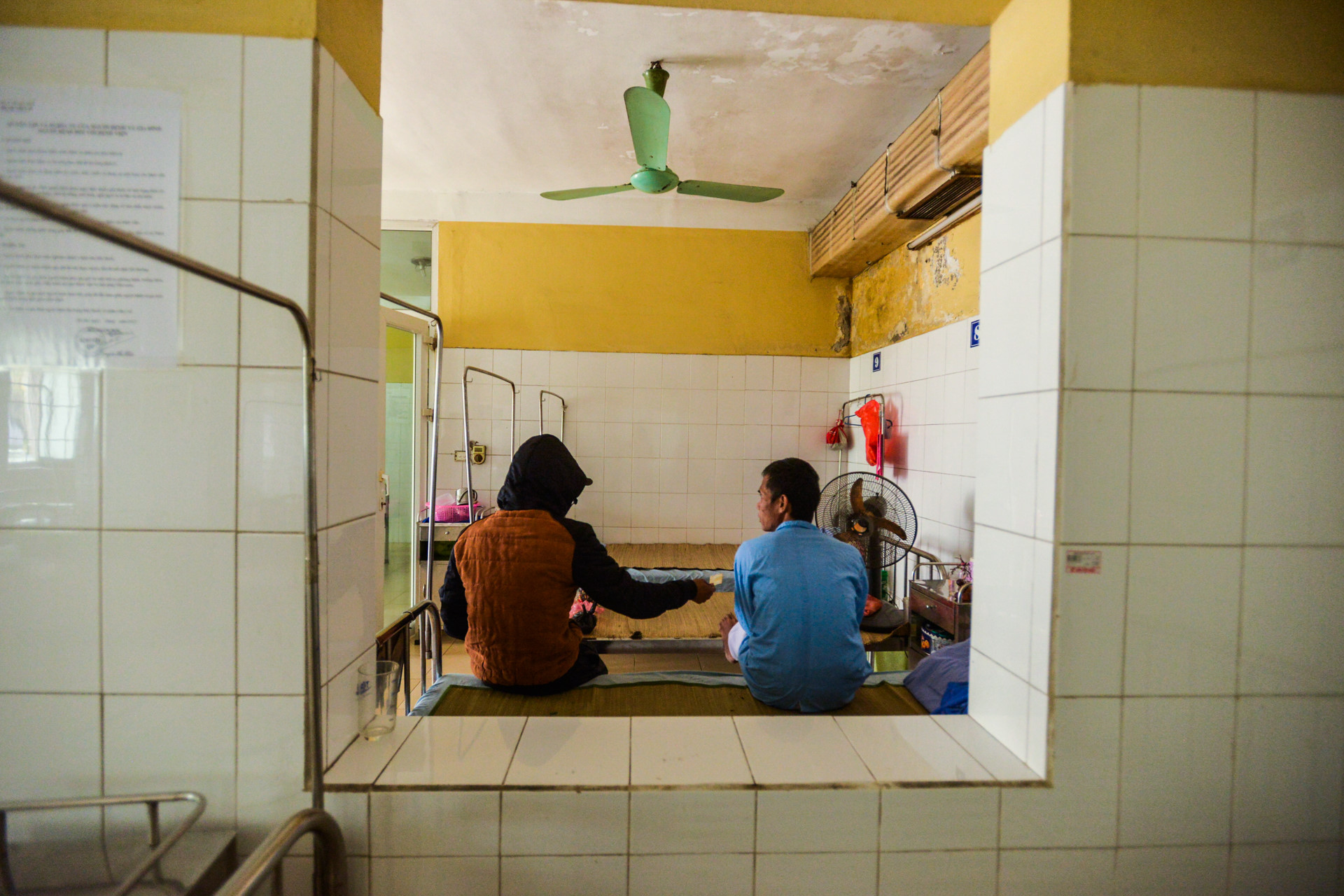 nhung benh nhan quanh nam khong nguoi den tham benh vien