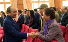 'Sẽ có giải pháp kịp thời đảm bảo lao động nữ về hưu không bị thiệt'