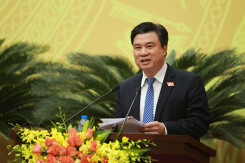 Cho thôi đại biểu HĐND Hà Nội với Thứ trưởng Giáo dục
