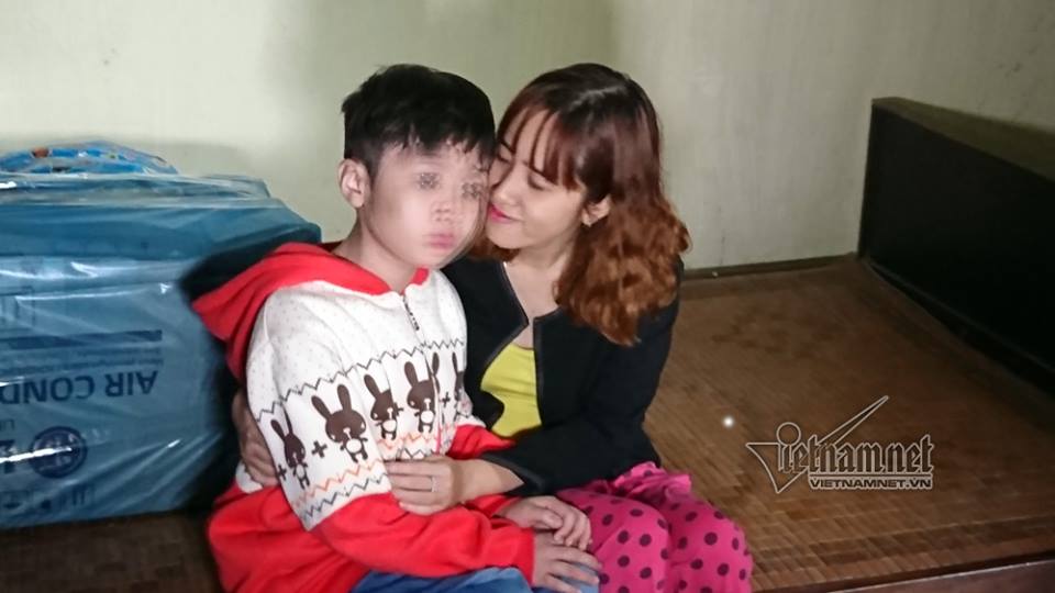 be trai bi bo va me ke danh ran so nao xin tha cho bo