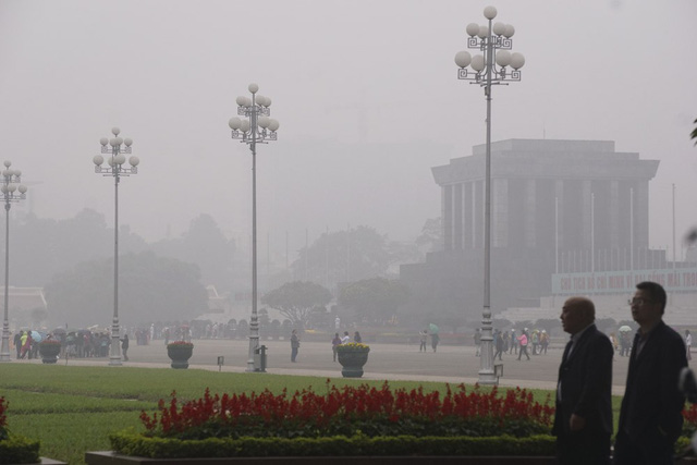 ha noi mo ao trong suong mu day dac