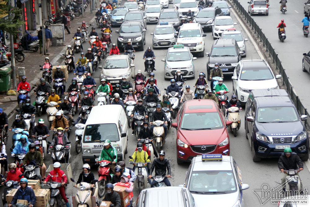 duong ha noi tac nghet xuyen trua trong gia ret
