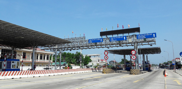 thua thien hue yeu cau mien giam phi qua tram bot phu bai