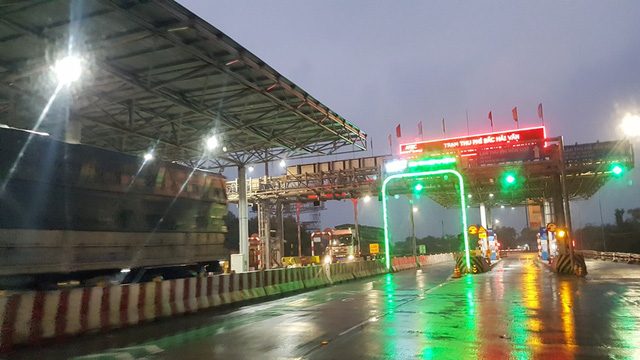 thua thien hue yeu cau mien giam phi qua tram bot phu bai
