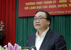 Bí thư Hà Nội truy trách nhiệm vụ đá vỉa hè 'bền 70 năm' nhanh hỏng