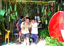 Khu vui chơi ở miền Tây đông nghịt khách ngày nghỉ Tết
