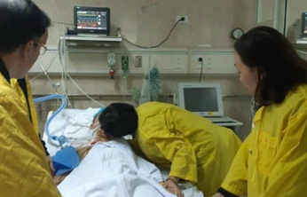 nhung trai tim dap thon thuc trong long nguc nguoi xa la