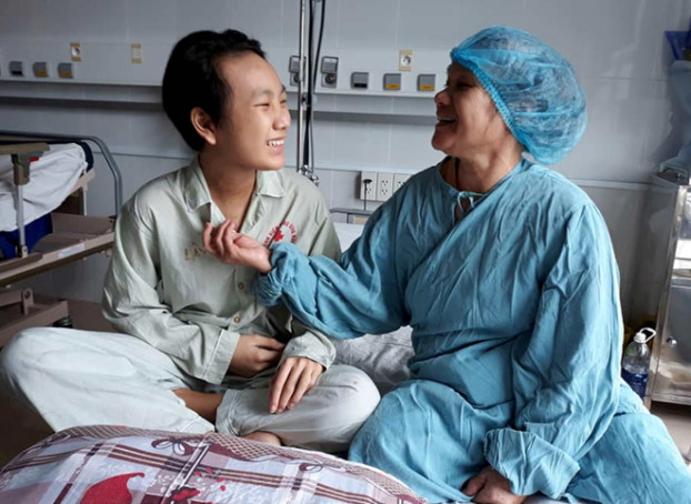nhung trai tim dap thon thuc trong long nguc nguoi xa la