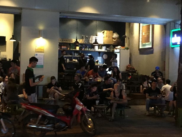 Kinh doanh các đồ uống giải nhiệt cực 'hút' khách trong ngày nắng nóng kinh doanh cac do uong giai nhiet cuc hut khach trong ngay nang nong