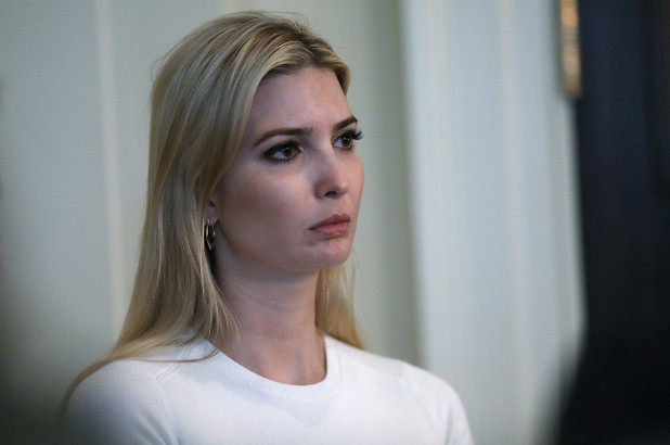 hang hoa bi tay chay con gai ong trump dong cua hang thoi trang