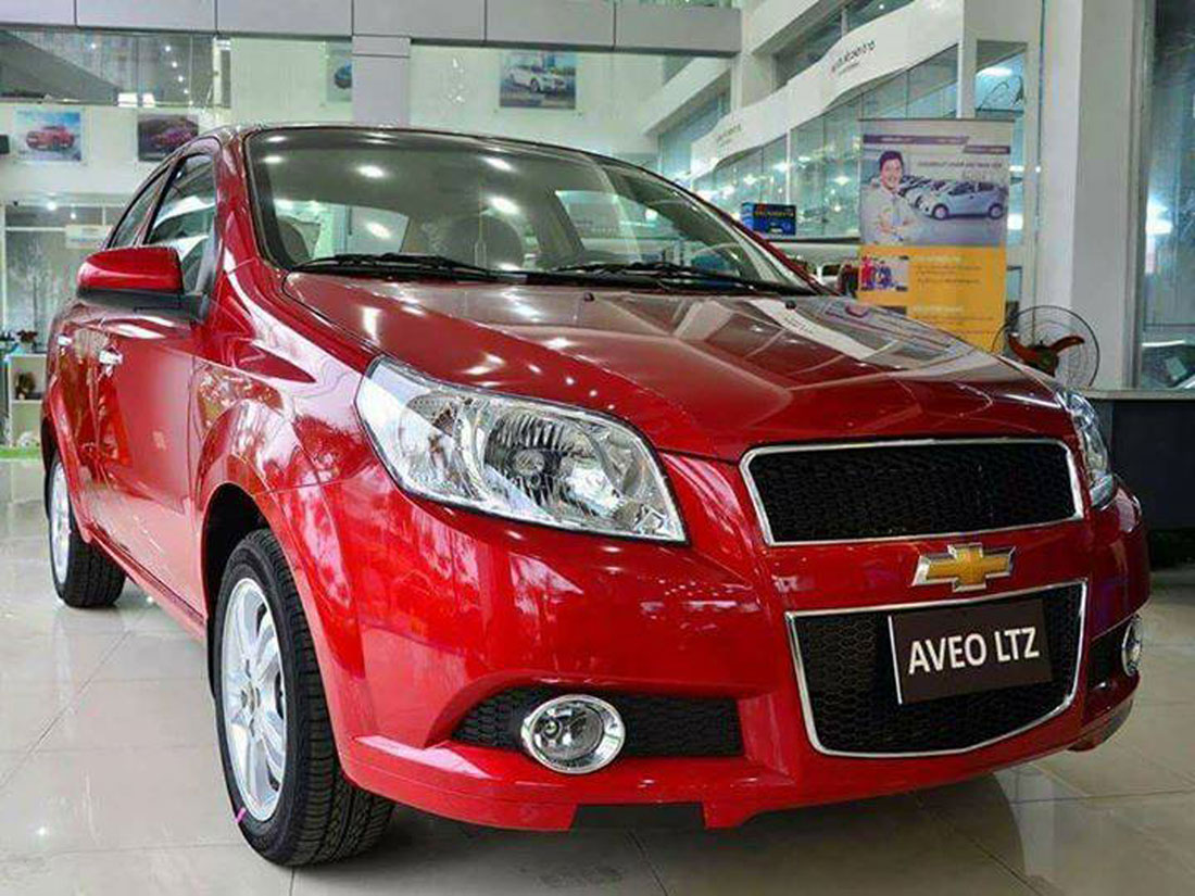 Nơi giảm 500 triệu, chỗ tăng 100 triệu: Hoang mang giá ô tô bất thường noi giam 500 trieu cho tang 100 trieu hoang mang gia o to bat thuong
