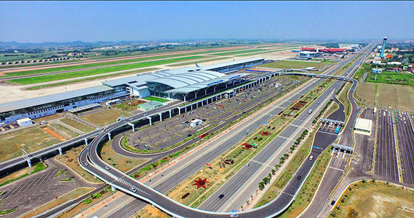 uy ban moi xuat hien bo truong mat quyen ky bo nhiem sep tap doan ngan ty