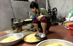 Nhà không tấc ruộng: Ngày giã hai tạ thóc, hai tháng thu 500 triệu