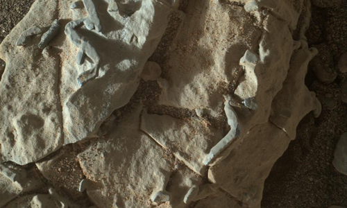 nasa phat hien cac vat the hinh que tren sao hoa
