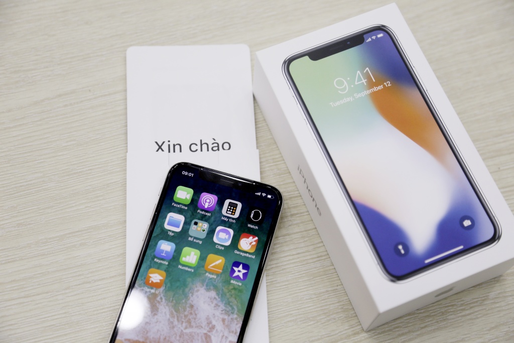 gan dip mua sam gia iphone x xach tay giam lien tuc