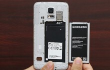 Thời của smartphone pin rời đã hết