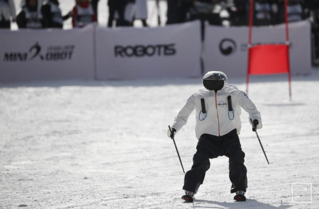 xem robot truot tuyet tau hai o the van hoi mua dong pyeongchang