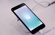 iPhone chính hãng giảm giá lần thứ 2 trong tháng 3