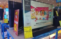 nen hay khong mua hang trung bay giam gia o cac sieu thi dien may