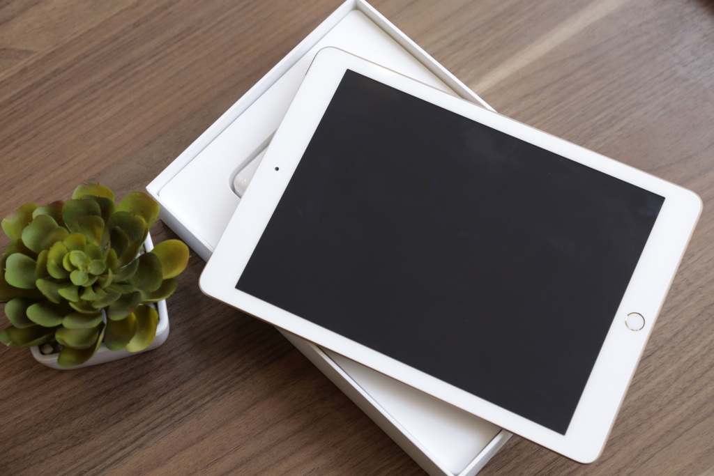 dap hop mau may tinh bang ke nhiem ipad air 2