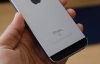 iphone se rot gia manh o viet nam