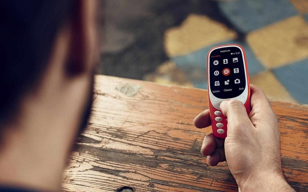 nokia 3310 phien ban 2017 som chay hang tai viet nam