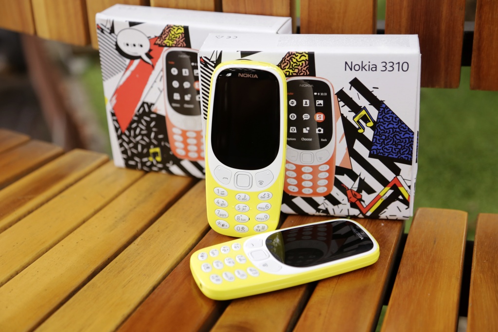 dap hop nokia 3310 moi hoai co nhung thieu chat 3310
