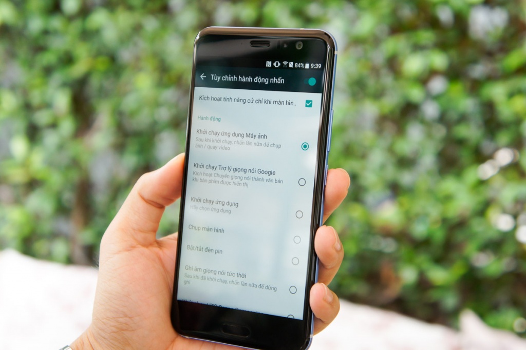 htc u11 doi thu cua galaxy s8 chinh thuc ra mat tai viet nam