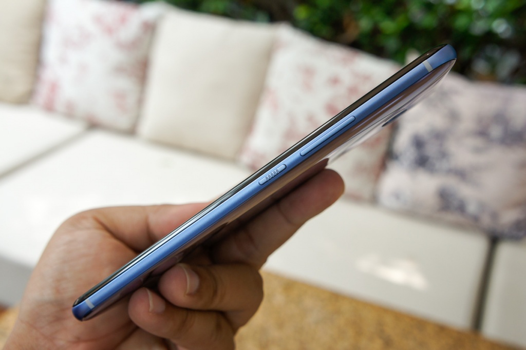 htc u11 doi thu cua galaxy s8 chinh thuc ra mat tai viet nam