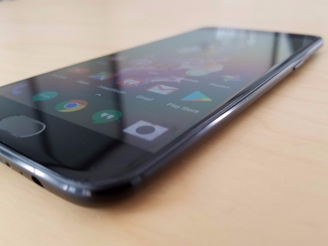 iphone lan dau bi danh bai o bai do hieu nang