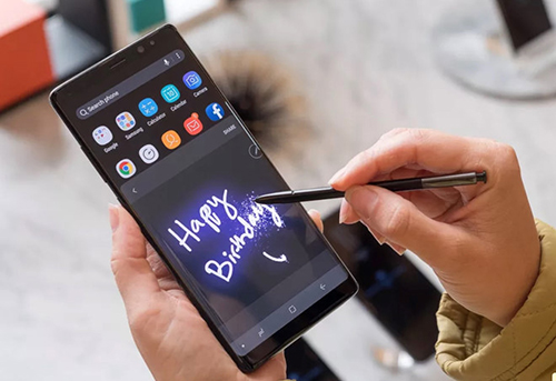gan 400000 don hang galaxy note 8 trong ngay dau ban tai han quoc