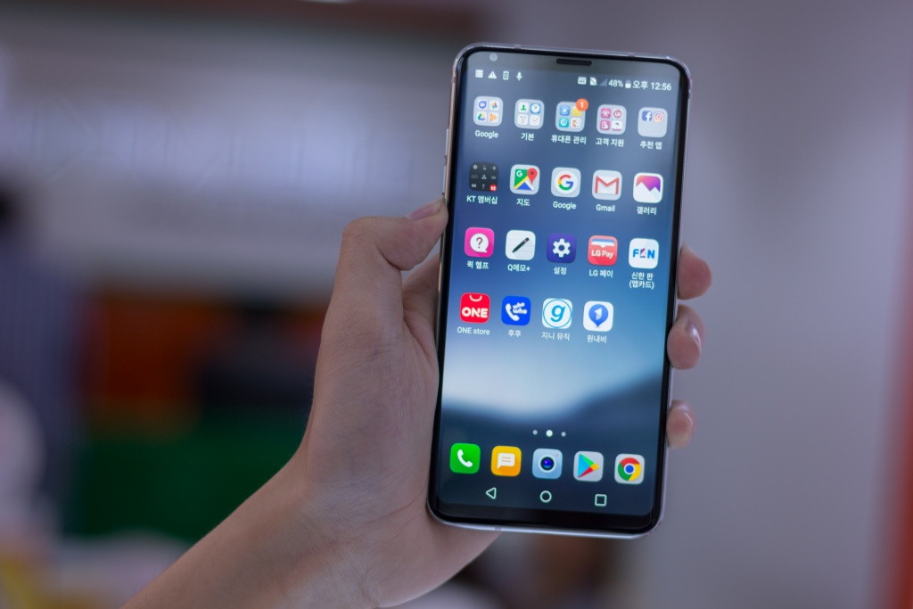 lg v30 chinh thuc ban toan cau gia re hon galaxy note 8 iphone x
