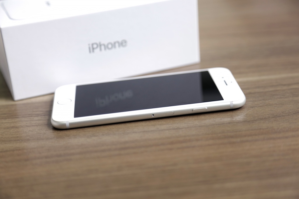 anh thuc te iphone 8 va 8 plus binh cu ruou moi cua apple