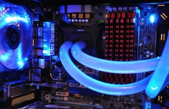 So sánh làm mát bằng gió với chất lỏng trên PC