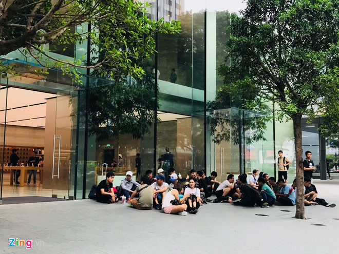 mua iphone x nguoi my mat 1 tuan luong nguoi viet 6 thang