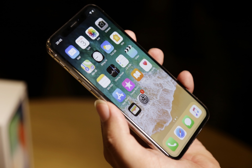 trai nghiem iphone x tai ha noi