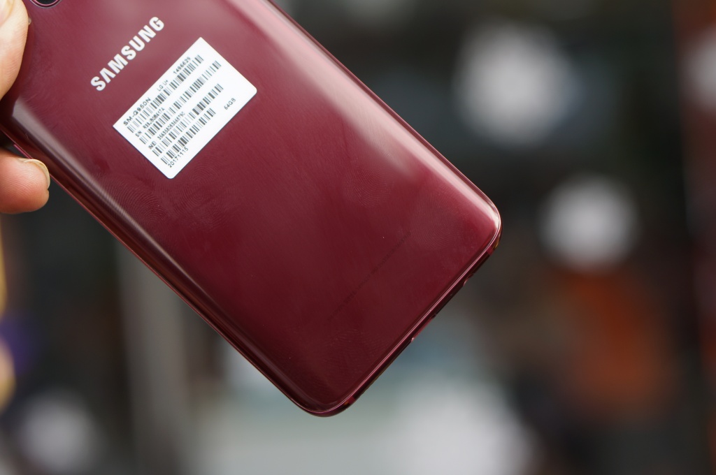 can canh samsung galaxy s8 burgundy red moi ve viet nam