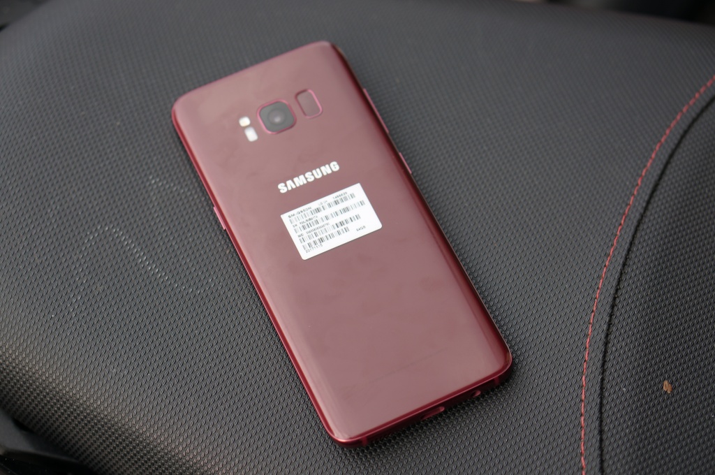 can canh samsung galaxy s8 burgundy red moi ve viet nam