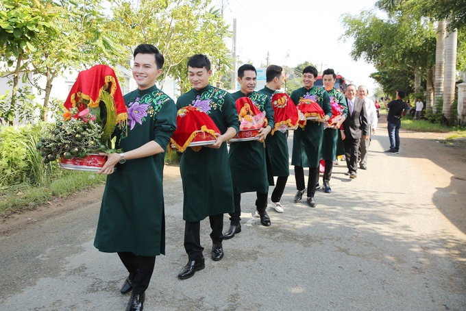 Sao Việt hội ngộ trong lễ cưới lần hai của Lê Phương sao viet hoi ngo trong le cuoi lan hai cua le phuong