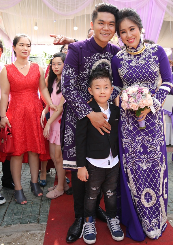 Sao Việt hội ngộ trong lễ cưới lần hai của Lê Phương sao viet hoi ngo trong le cuoi lan hai cua le phuong