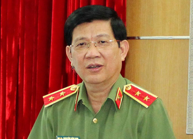 thu truong bo cong an ly giai viec khong cho chuyen nhuong bien so xe dep