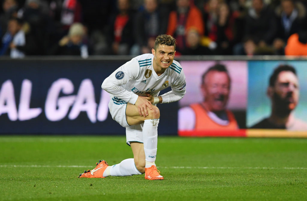 ronaldo toa sang dua real vao tu ket champions league